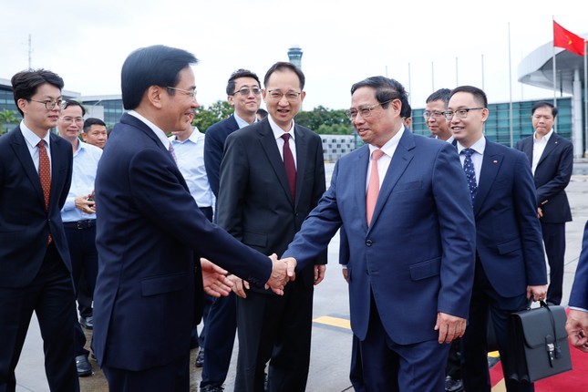 Thủ tướng Phạm Minh Chính lên đường dự Diễn đàn Kinh tế thế giới và làm việc tại Trung Quốc ảnh 2