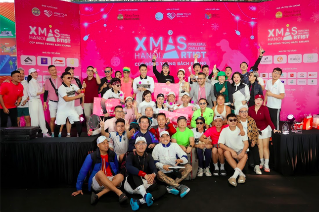 Dàn nghệ sĩ nổi tiếng tranh tài tại giải Xmas Hà Nội Artist Pickleball Challenge ảnh 1