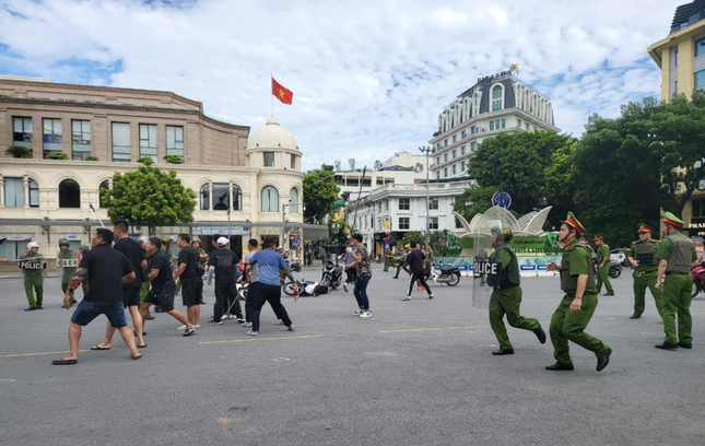 Lễ ra mắt gần 300.000 thành viên tham gia bảo vệ an ninh trật tự ở cơ sở ảnh 3