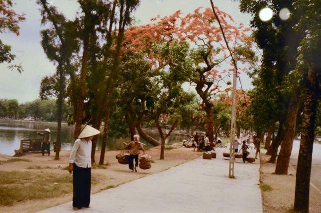 Việt Nam những năm 80 qua góc nhìn của nhà báo Pháp ảnh 20