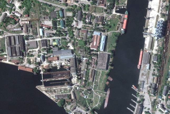 Hình ảnh vệ tinh hé lộ hậu quả thảm khốc từ vụ vỡ đập ở Kherson ảnh 9