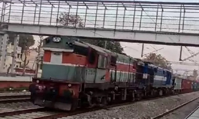 Ấn Độ: Hy hữu vụ tàu hỏa chạy hơn 70 km dù không có lái tàu ảnh 1