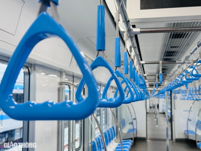 Cận cảnh các nhà ga metro số 1 TPHCM ảnh 32