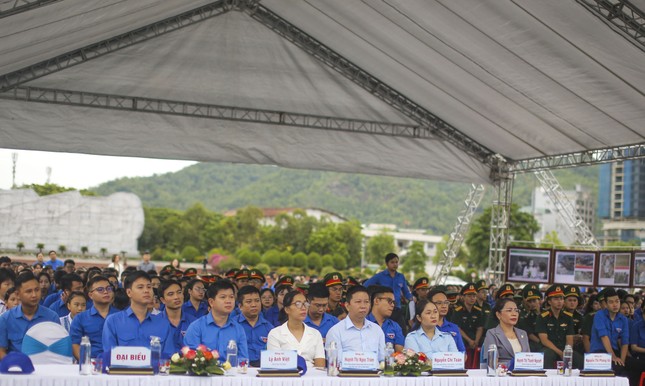 Tuổi trẻ Bình Định ra quân Chiến dịch Thanh niên tình nguyện hè 2024 ảnh 1