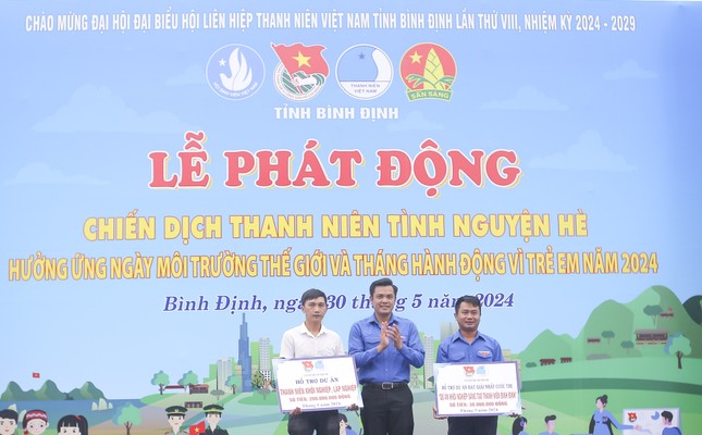 Tuổi trẻ Bình Định ra quân Chiến dịch Thanh niên tình nguyện hè 2024 ảnh 6