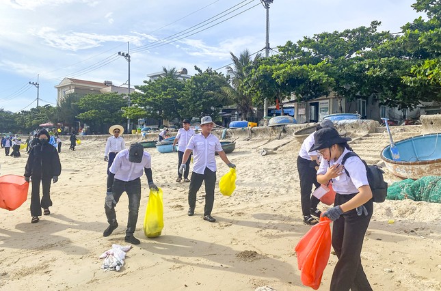 Sinh viên Bình Định, Đồng Nai với hành trình biển, đảo tại Cù Lao Xanh ảnh 5