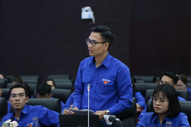Chủ tịch Đà Nẵng đối thoại với thanh niên ảnh 2