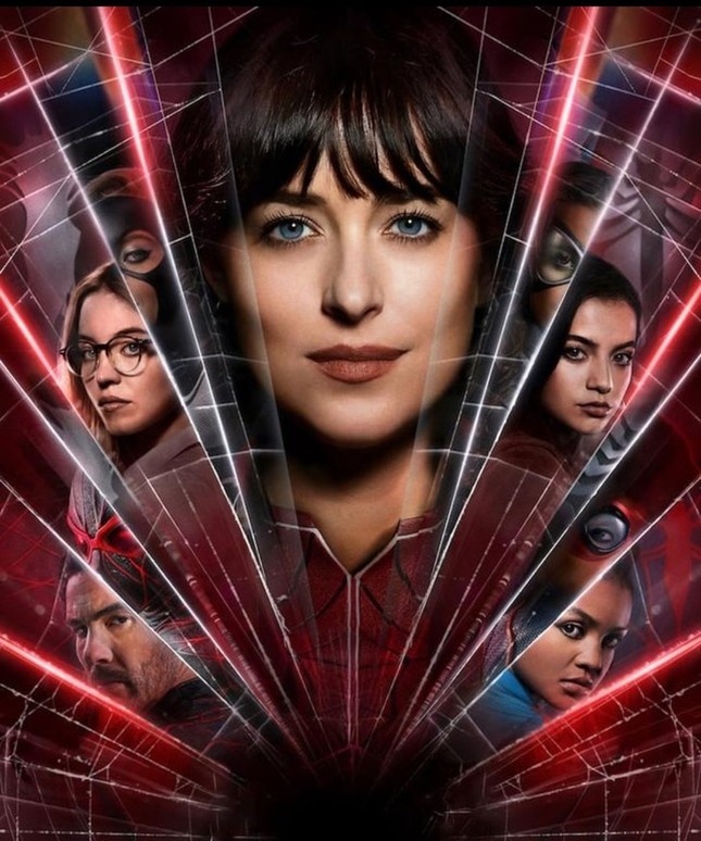 Dường như Dakota Johnson cũng không thích “Madame Web” dù đóng vai chính ảnh 2