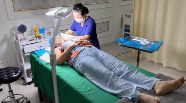 Đà Nẵng: Kiểm tra thẩm mỹ viện phát hiện nhân viên lao công phẫu thuật làm đẹp cho khách ảnh 1