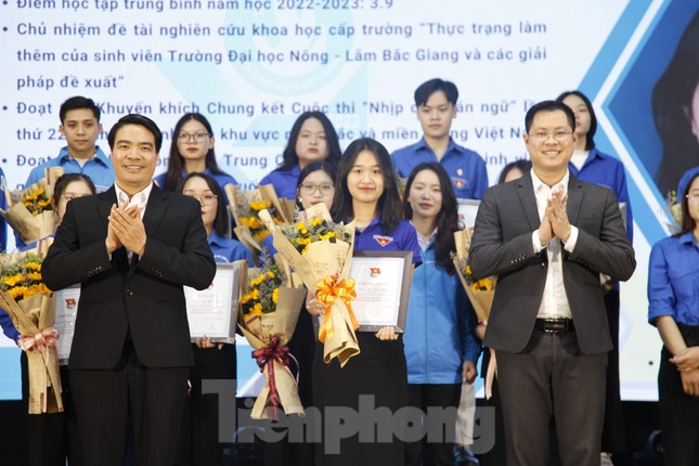 Bắc Giang tuyên dương Sinh viên 5 tốt ảnh 1