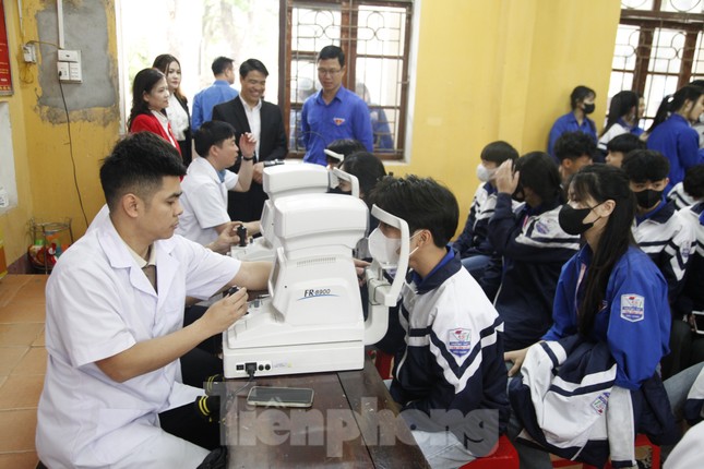Tuổi trẻ Bắc Giang thi công 300 công trình trong Tháng Thanh niên ảnh 6