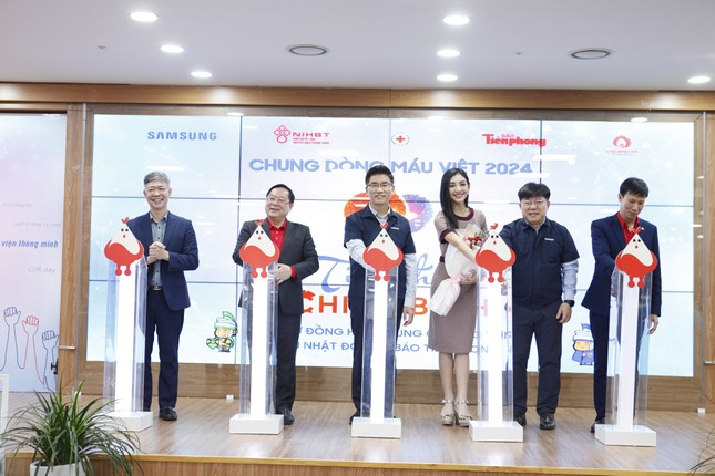 Chung dòng máu Việt tại Chủ Nhật Đỏ ở Công ty Samsung Việt Nam ảnh 6
