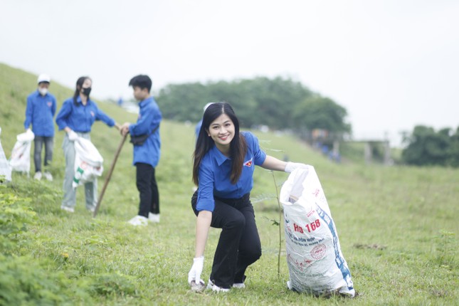 Thanh niên phải đi đầu trong tinh gọn bộ máy ảnh 2