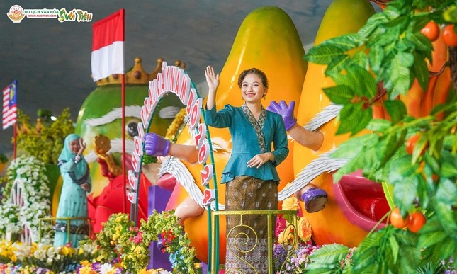 Giới trẻ hào hứng tham gia hoạt động đoàn kết vì môi trường tại Suối Tiên ảnh 5