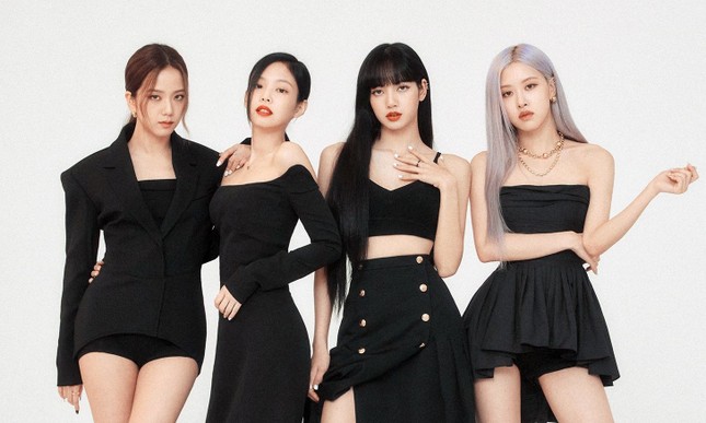 Chuyên gia thẩm mỹ nghiên cứu đôi mắt của BLACKPINK: Đẹp đến độ hiếm có khó tìm! ảnh 1