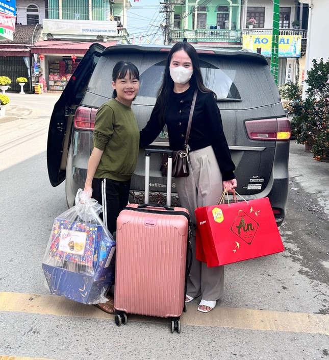 Chuyến xe về Tết - gắn kết yêu thương ảnh 3