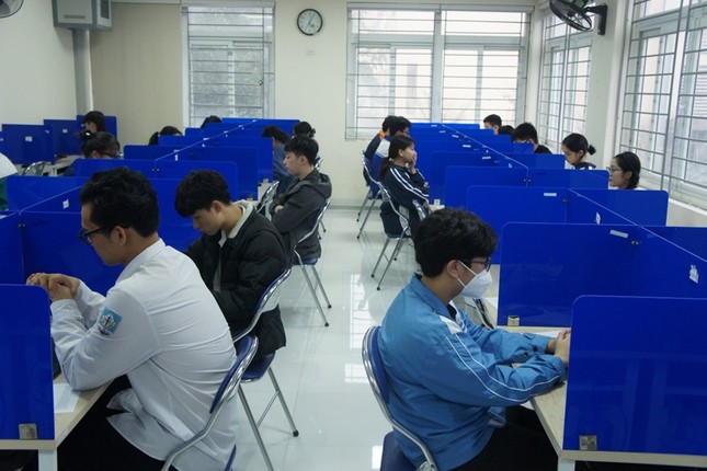 Kì thi đánh giá năng lực của ĐH Quốc gia Hà Nội: 9 thí sinh bị đình chỉ trong đợt thi đầu tiên ảnh 1