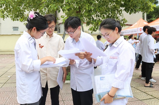 Tỉnh Bắc Ninh chiếm gần 33% thí sinh đạt 9,75 môn Ngữ văn toàn quốc ảnh 1