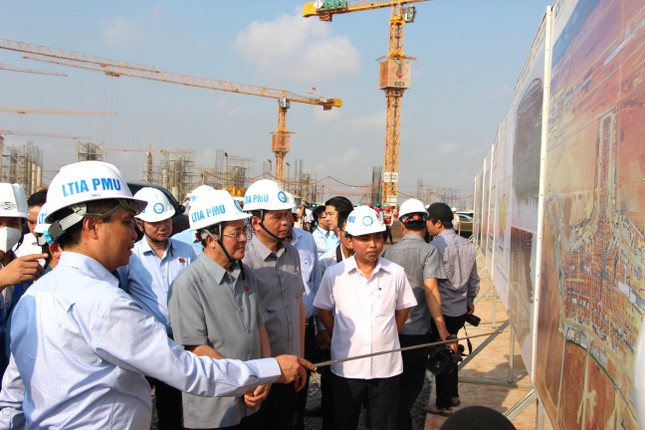  Đề xuất thêm đường cất - hạ cánh ở 'siêu sân bay' Long Thành ảnh 1