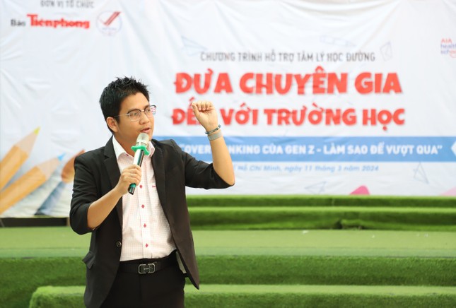 Chuyên gia 'gỡ rối' cho gen Z về chọn ngành, chọn nghề ảnh 3
