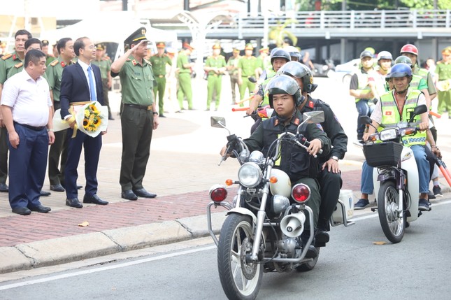 Tuổi trẻ Công an TPHCM đẩy mạnh phòng, chống ma túy, xác lập nhiều hoạt động gìn giữ mỹ quan đô thị ảnh 9