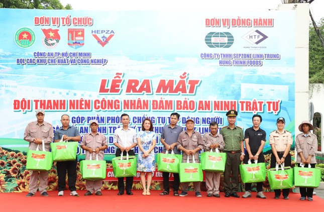 Ra mắt đội hình Thanh niên công nhân phòng chống gây rối an ninh trật tự tại địa bàn khu công nghiệp ảnh 3