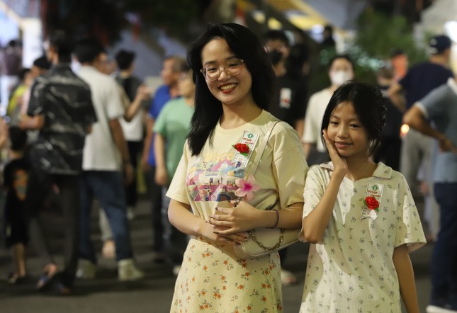 Lễ chùa mùa Vu lan, rưng rưng nước mắt nhớ ơn sinh thành ảnh 11