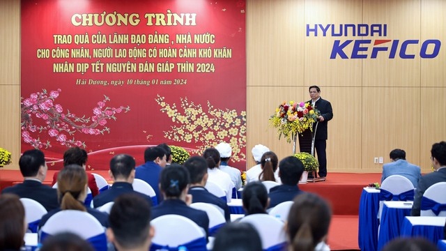 Thủ tướng Phạm Minh Chính tặng quà Tết cho công nhân Hải Dương ảnh 2