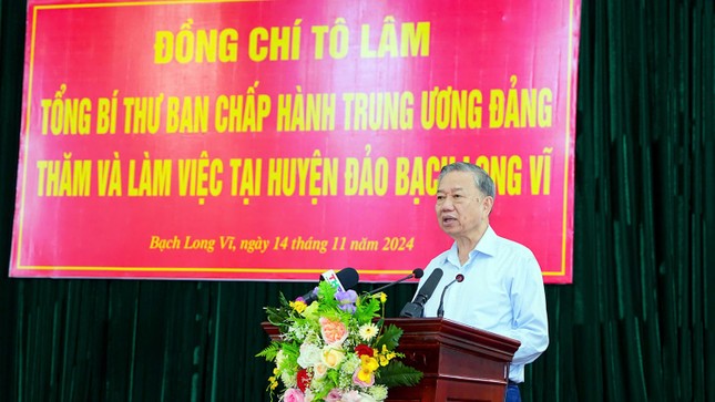 Tổng Bí thư Tô Lâm thăm và làm việc tại huyện đảo Bạch Long Vĩ ảnh 5