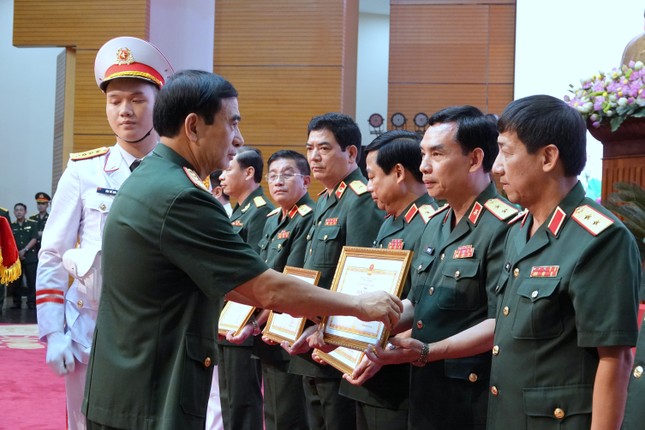 Đại tướng Phan Văn Giang: Thanh niên Quân đội thể hiện khát vọng chiếm lĩnh đỉnh cao khoa học ảnh 5