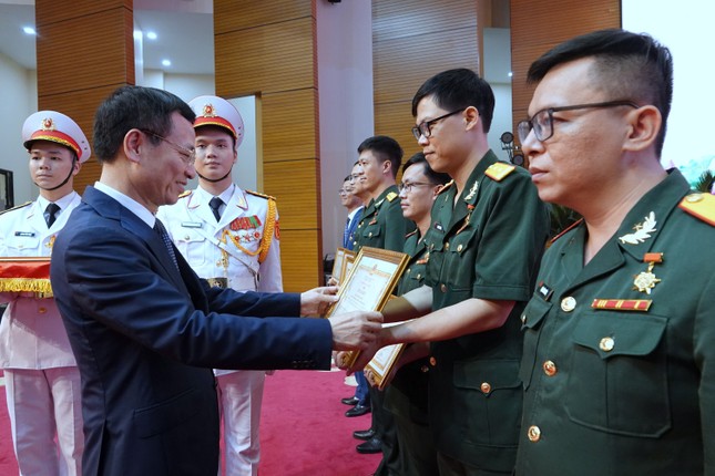 Đại tướng Phan Văn Giang: Thanh niên Quân đội thể hiện khát vọng chiếm lĩnh đỉnh cao khoa học ảnh 8