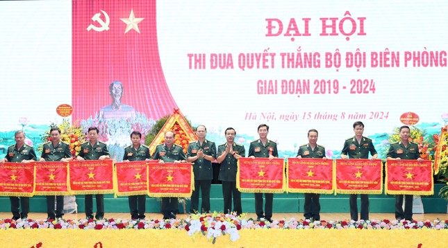 Quân ủy Trung ương, Bộ Quốc phòng tin tưởng Bộ đội Biên phòng sẽ xứng đáng với niềm tin yêu ảnh 11