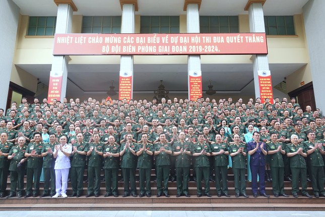 Quân ủy Trung ương, Bộ Quốc phòng tin tưởng Bộ đội Biên phòng sẽ xứng đáng với niềm tin yêu ảnh 4