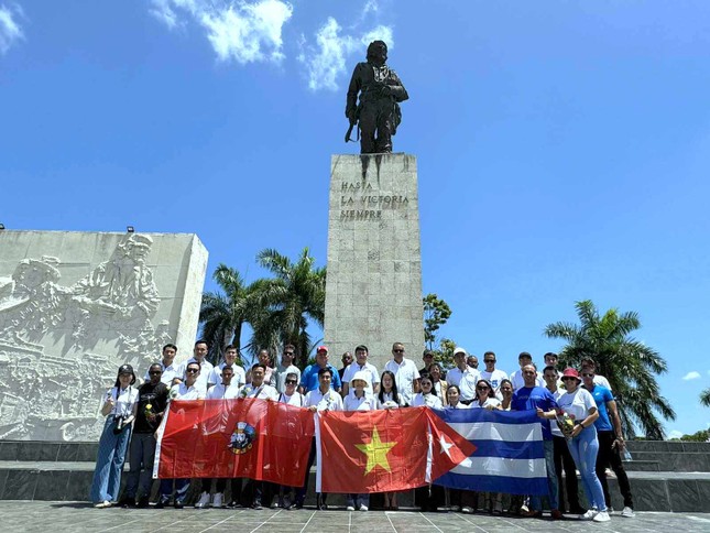 Sĩ quan trẻ vun đắp tình hữu nghị đặc biệt Việt Nam - Cuba ảnh 4