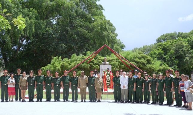 Sĩ quan trẻ vun đắp tình hữu nghị đặc biệt Việt Nam - Cuba ảnh 1