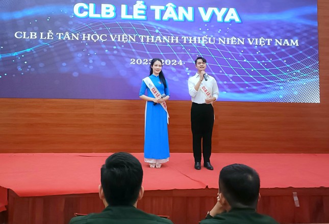 100 thủ lĩnh thanh niên Quân đội giao lưu, trải nghiệm tại Học viện Thanh thiếu niên Việt Nam ảnh 4