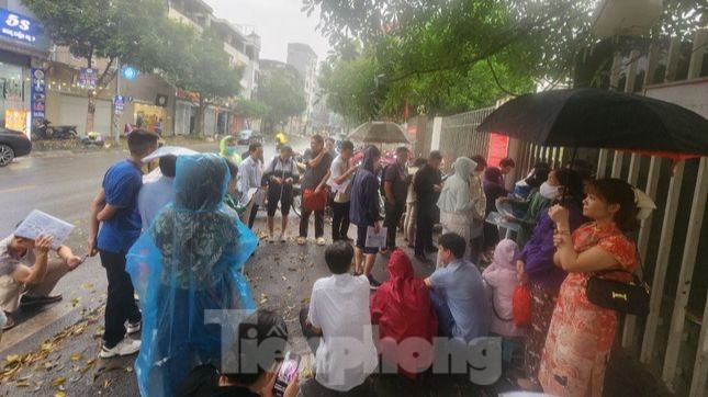 Chung cư Hà Nội lập mức giá mới, thị trường đất nền 'rã băng' ảnh 8
