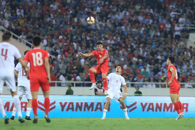 VFF gạch phương án HLV nội, sắp chốt phương án thay ông Troussier? ảnh 2