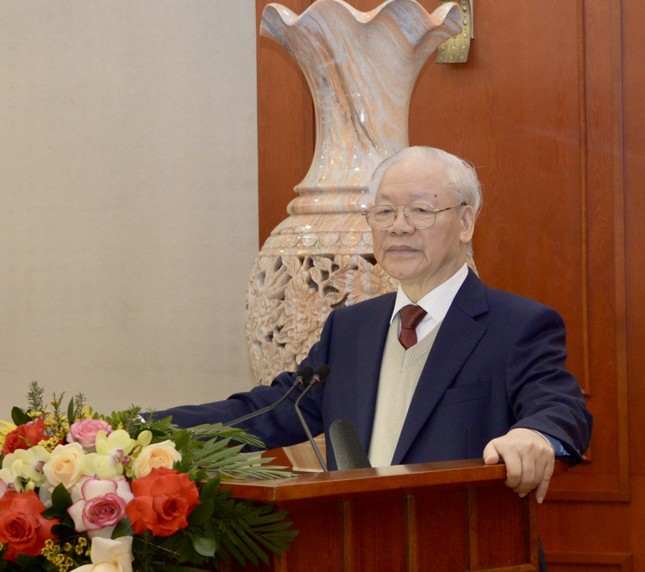 Tổng Bí thư Nguyễn Phú Trọng chủ trì phiên họp đầu tiên của Tiểu ban Văn kiện Đại hội XIV của Đảng ảnh 1