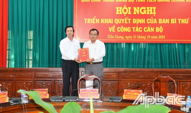 Triển khai quyết định của Ban Bí thư về công tác cán bộ ở 4 tỉnh ảnh 3