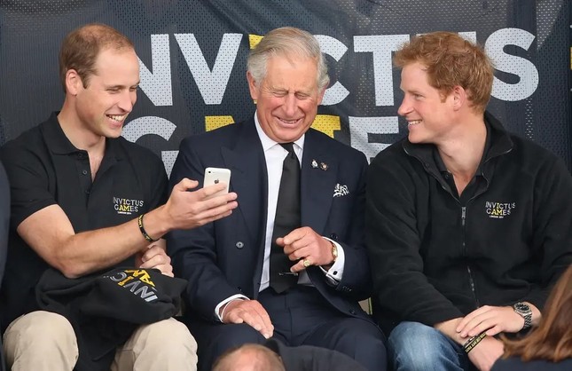 Harry: 'The untold story of King Charles and William is enough to write another book' photo 2