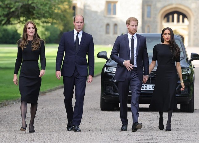 Harry không còn là mối bận tâm của William và Kate ảnh 2