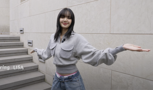 Lisa (BlackPink) khoe nhà, siêu xe ảnh 1