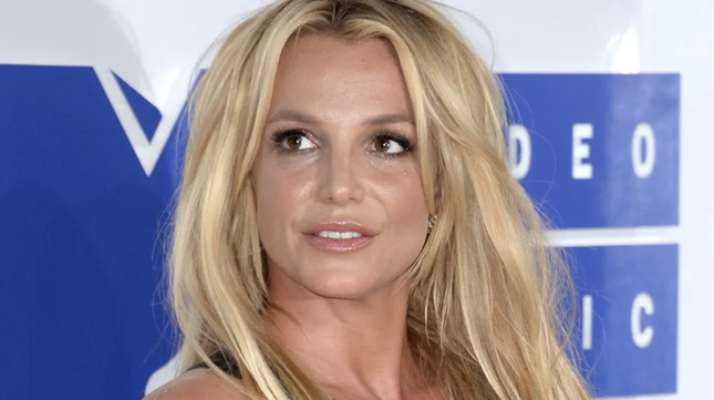 Britney Spears criticizes her parents photo 1