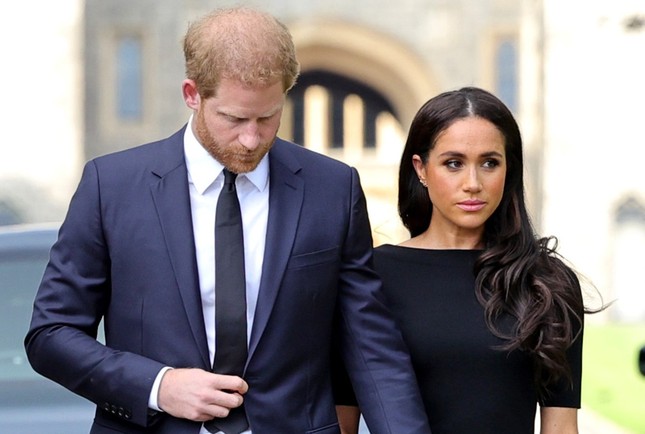 18 nhân viên của Meghan Markle xin nghỉ việc ảnh 2