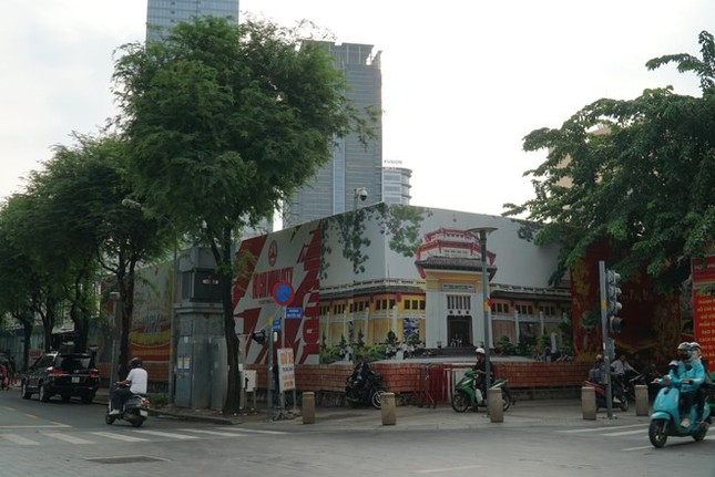 Why were 6 golden land areas in Ho Chi Minh City proposed by District 1 as parking lots? photo 11