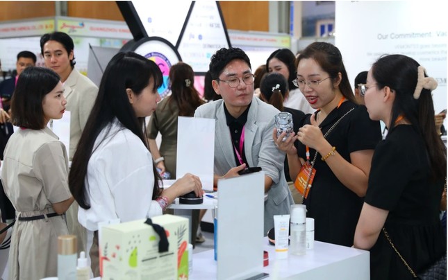 Ngành công nghiệp mĩ phẩm Việt Nam: Non trẻ và nhiều hạn chế ảnh 1