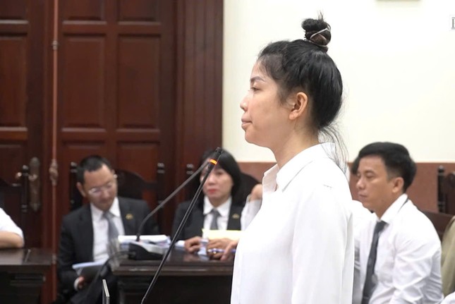 Cựu Bí thư Tỉnh ủy Bến Tre được giảm án 7 năm tù ảnh 4