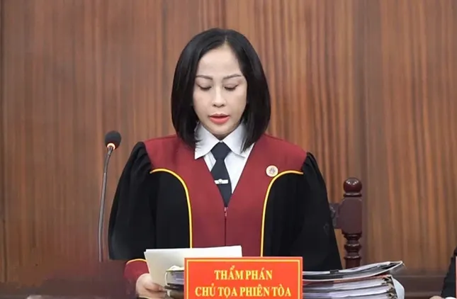 Vụ Hoài DJ cầm đầu đường dây ma túy: Bị cáo khai cách thức điều chế nước vui- Ảnh 1. Vụ Hoài DJ cầm đầu đường dây ma túy: Bị cáo khai cách thức điều chế nước vui- Ảnh 1.