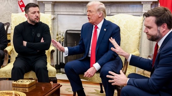 Ông Trump yêu cầu ông Zelensky ra khỏi Nhà Trắng sau cuộc đấu khẩu nảy lửa